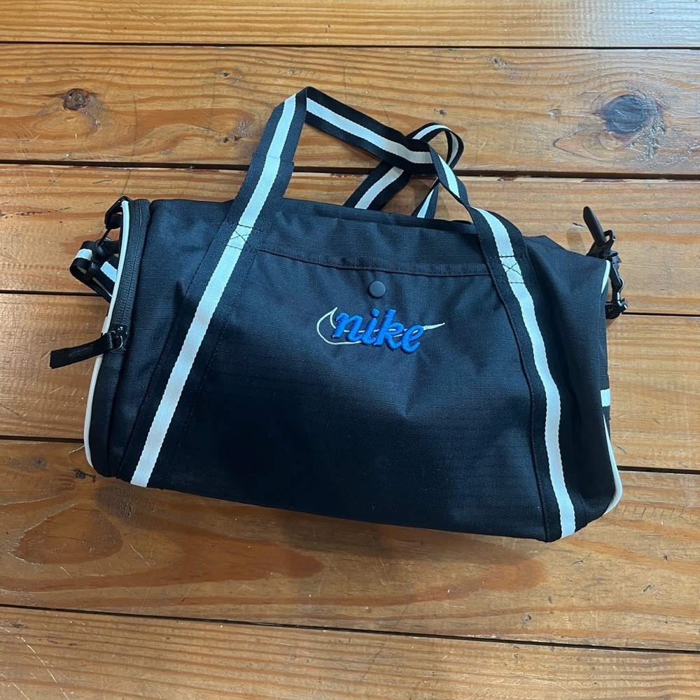 *Nike Mini Duffel Bag* Gem